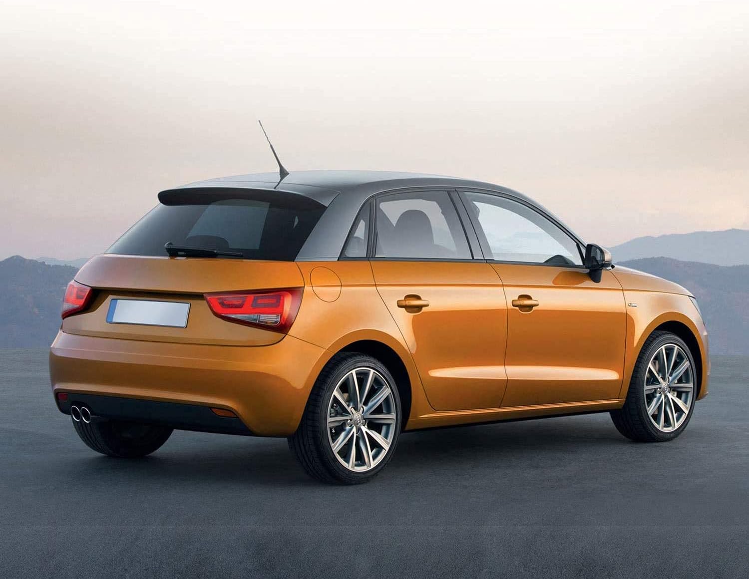 Eightwood Aktive DAB/DAB+ Antenne Auto Digital Radio FM/AM Kombi Dachantenne Autoantenne mit Verstärker with SMB/SMA Stecker DIN Adapter Auto Radio Fahrzeug Splitter Amplifier 5M